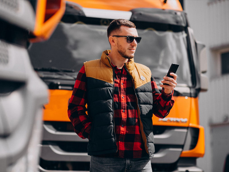 LOLYO digital workplace - utilisation application dans le secteur de logistique et transport